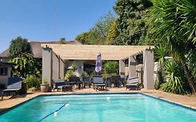 Aerotropolis Guest Lodge